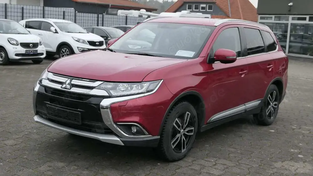 Mitsubishi Outlander 2.2 DI-D Edition 100+ 4WD/LED/360°/AHK