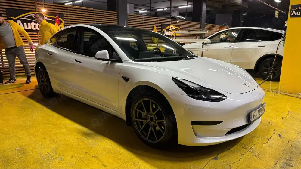 Tesla Model 3 RWD Hinterradantrieb