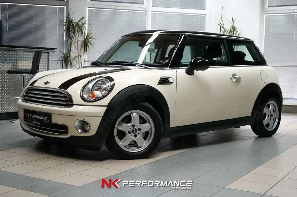 MINI Cooper Chili / PEPPER WHITE / PANORAMADACH