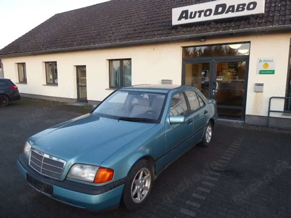 Mercedes-Benz C 180
