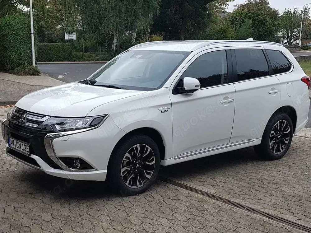 Mitsubishi Outlander Outlander Plug-In Hybrid 2.0 4WD Plus