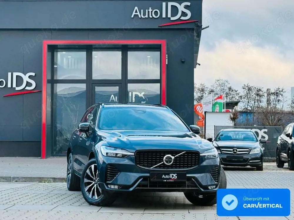 Volvo XC60 Plus Dark AWD PANO/SHZ/360°-Kamera