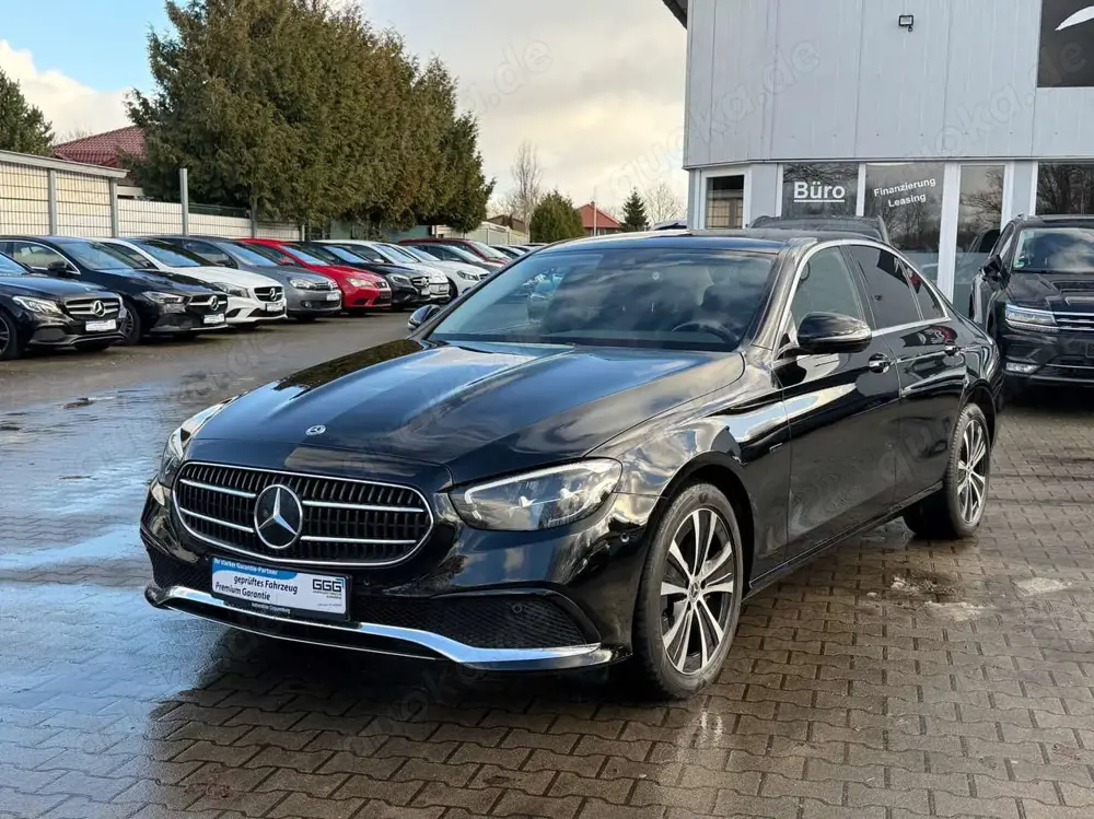 Mercedes-Benz E 300 de Avantgarde *RFKamera*Panorama*Standheizung*
