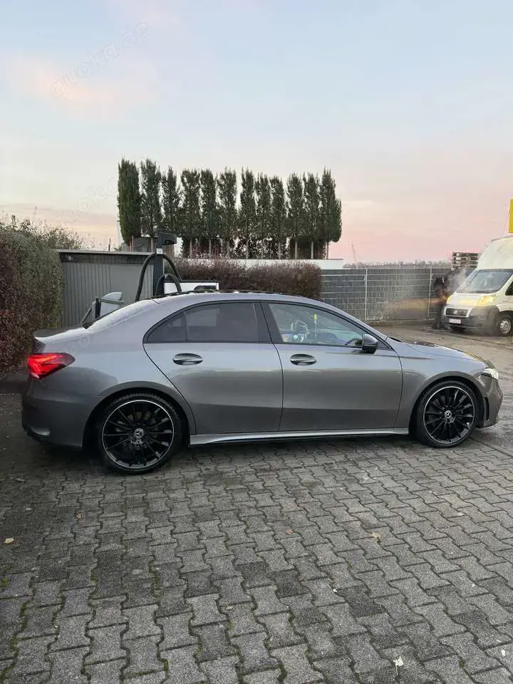Mercedes-Benz A 220 d 8G-DCT AMG Line