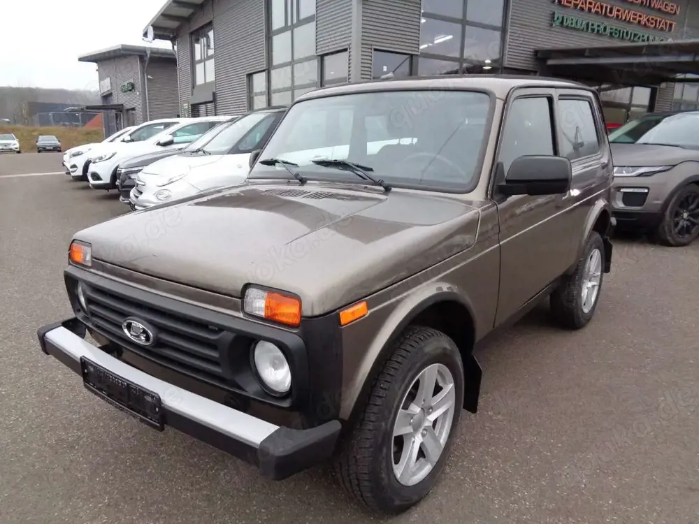 Lada Niva Offroad 4X4 More,Klima,Sitzheizung,AHK.