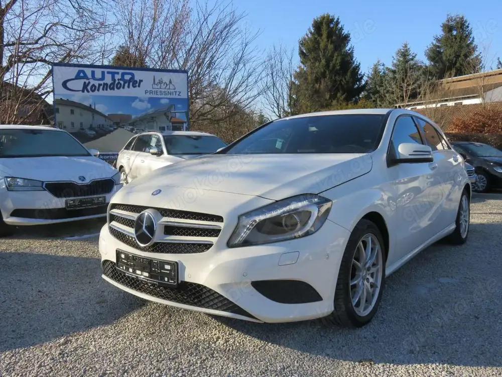 Mercedes-Benz A 180 1.6  Style Bi-Xenon LED SH