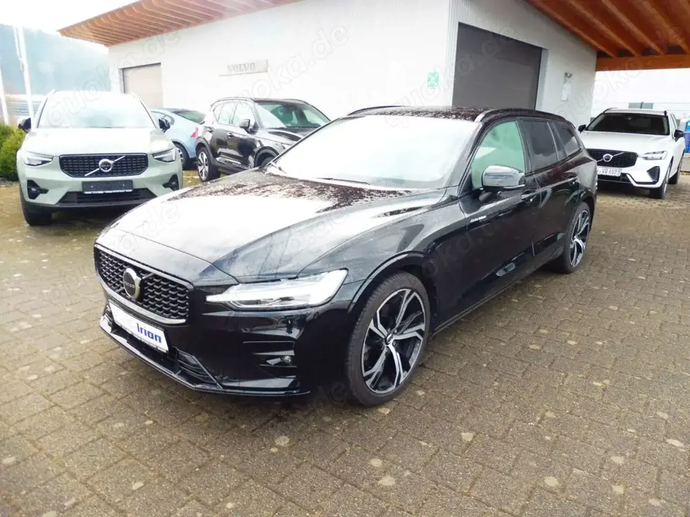 Volvo V60 Kombi Plus Dark