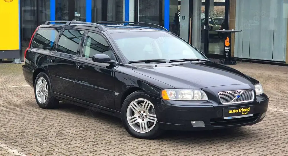 Volvo V70 2.4 Automatik T5 Momentum * 260 PS*