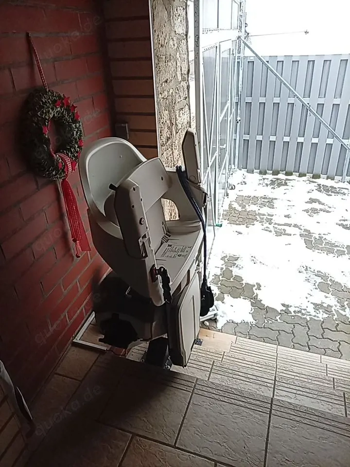 Elektro treppenlift.... Zwei treppenlift für den Preis von 1000  