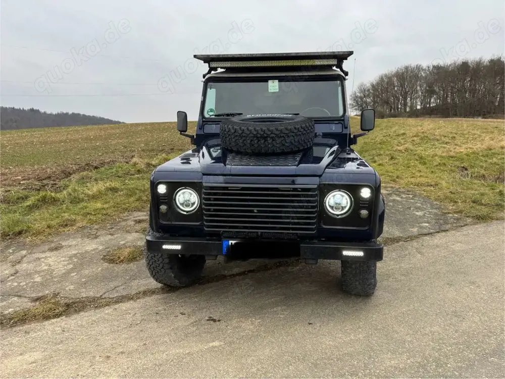 Land Rover Defender 110 Station Wagon SE