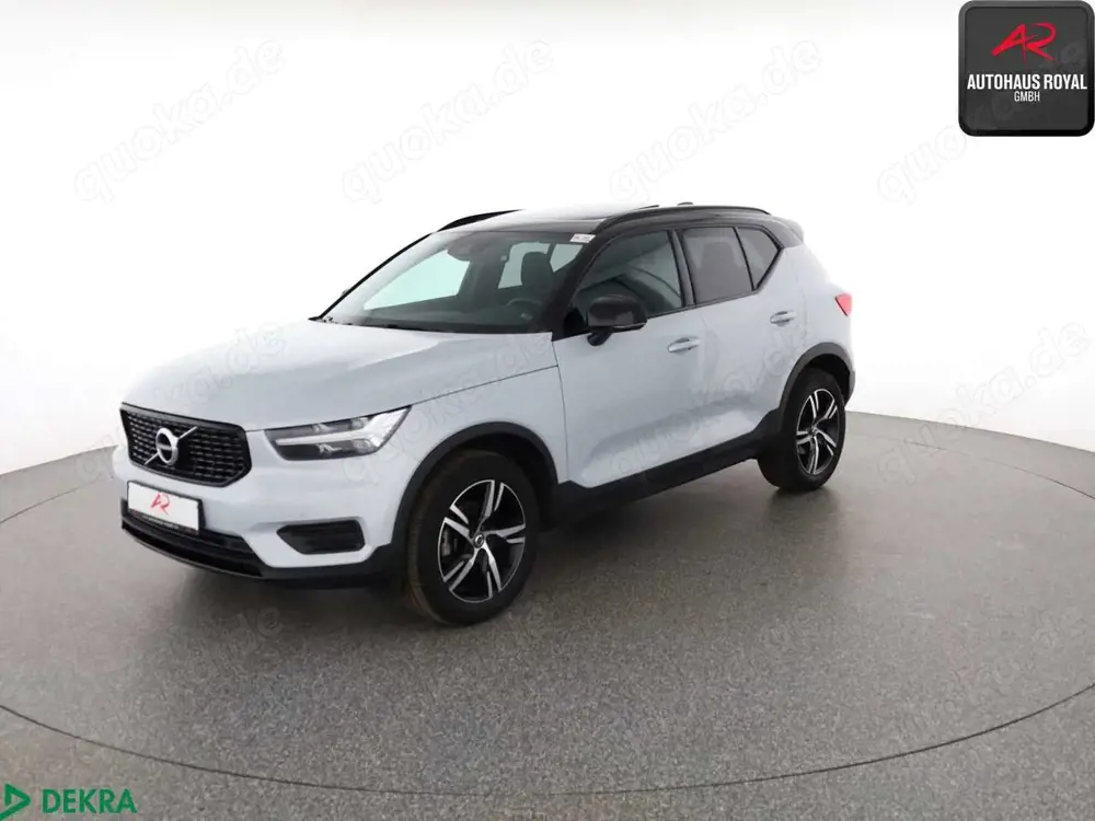 Volvo XC40 XC 40 T3 R DESIGN PANO,KEYLESS,KAMERA,HARMAN/K