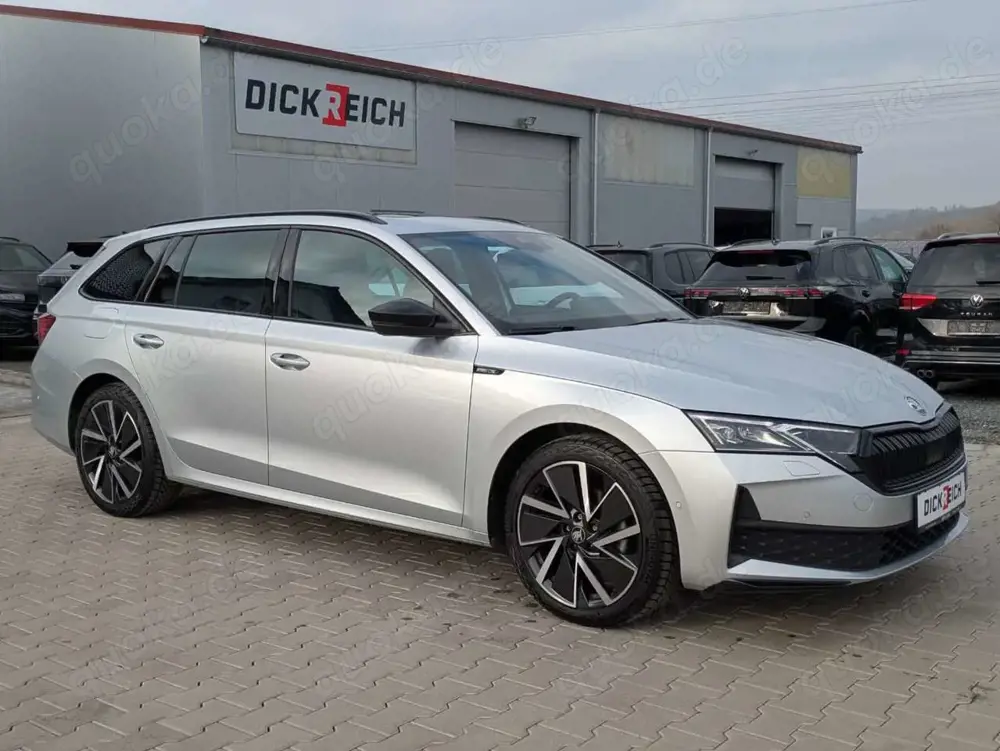 Skoda Octavia 1.5 DSG Sportline PANO*MATRIX*AHK*5J.GAR