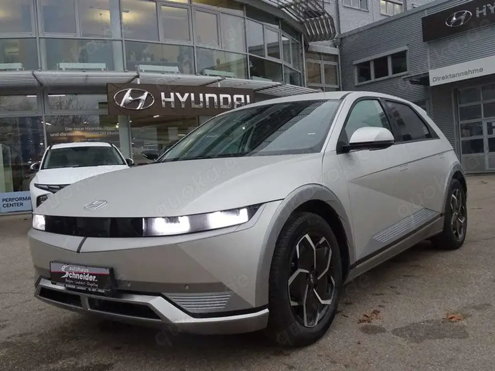 Hyundai IONIQ 5 77,4 kWh UNIQ PANO/HuD/360°/EHK/BOSE