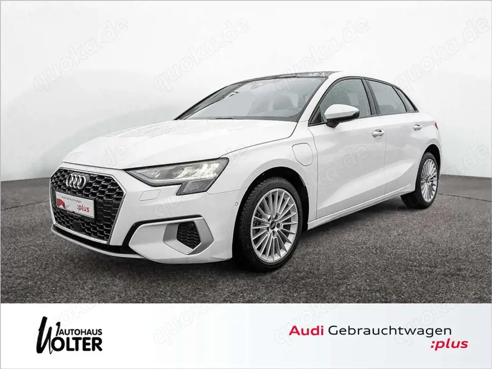 Audi A3 Sportback 40 TFSI e advanced Pano Kam Navi