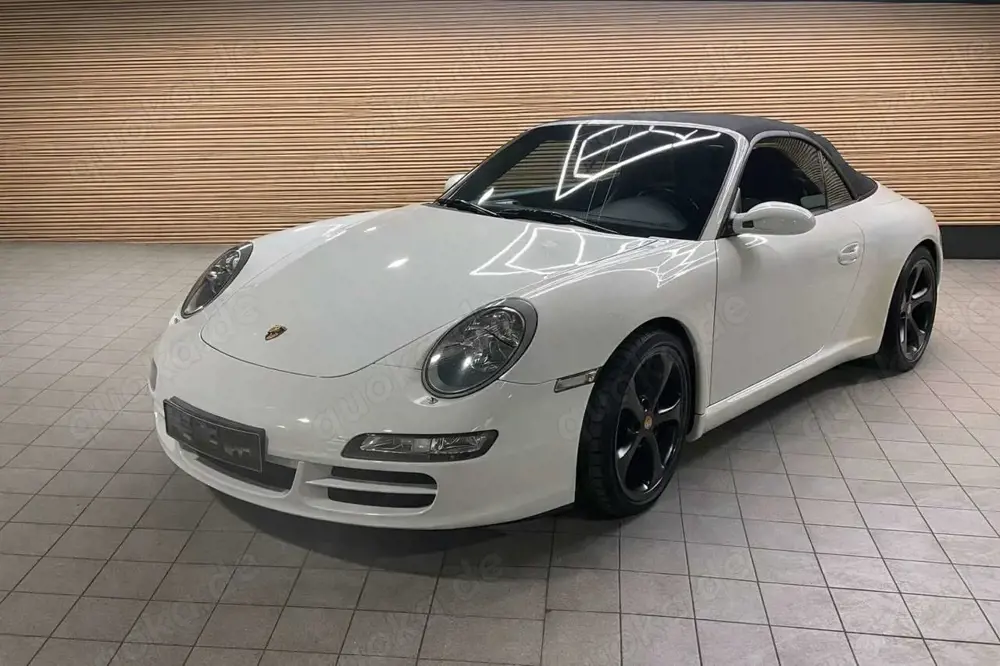 Porsche 997 Cabrio*Schalter*Leder*Navi*Sportabgas*