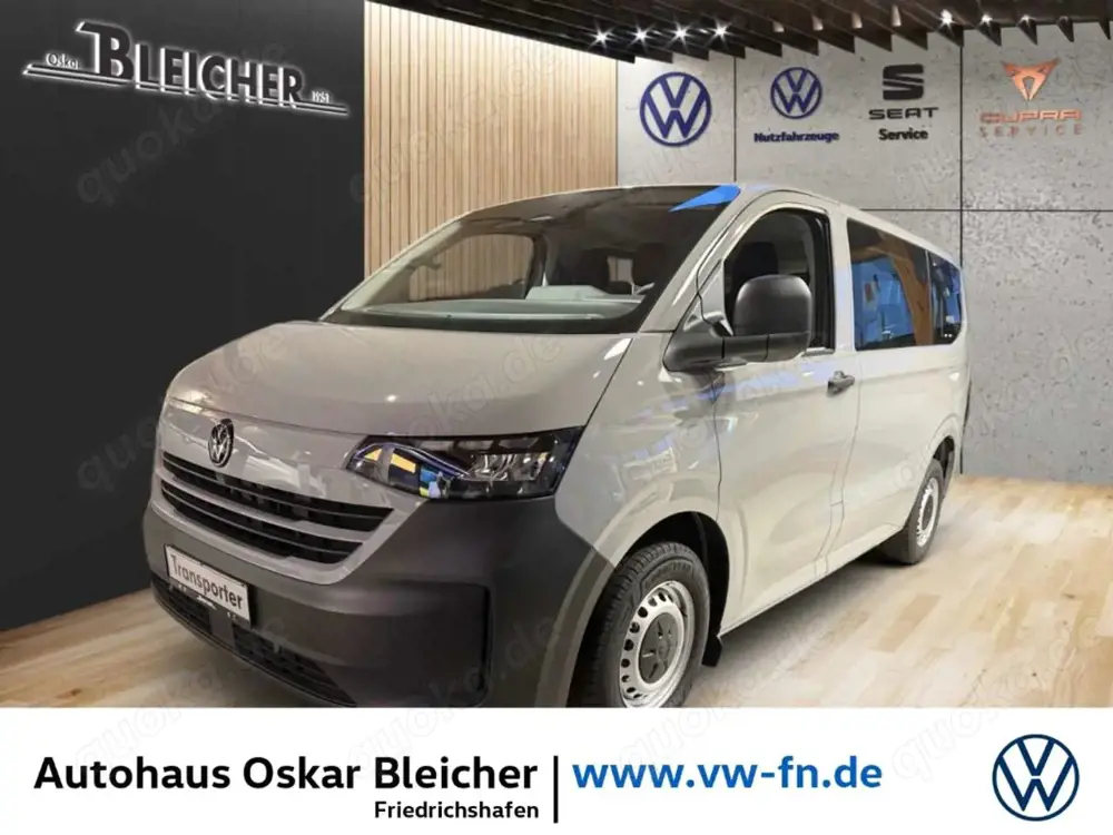 Volkswagen Transporter Kombi 9-Sitzer 2,0l TDI 110 kW 8-G-Automatikgetrie