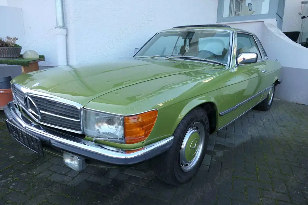 Mercedes-Benz SLC 350 107