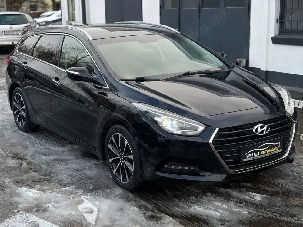 Hyundai i40 1.7 CRDi 1.HAND/KAMERA/LED/PDC/SHZ/NAVI