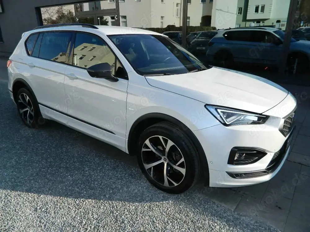 SEAT Tarraco FR 2.0 TDI DSG AHK/Sitzheiz/Navi/PDC/Fahrassist XL