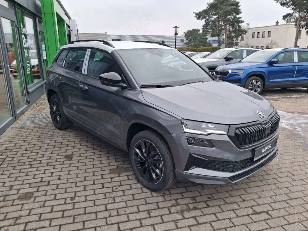 Skoda Karoq 1.5l TSI DSG Sportline AHK Navi RFK ACC