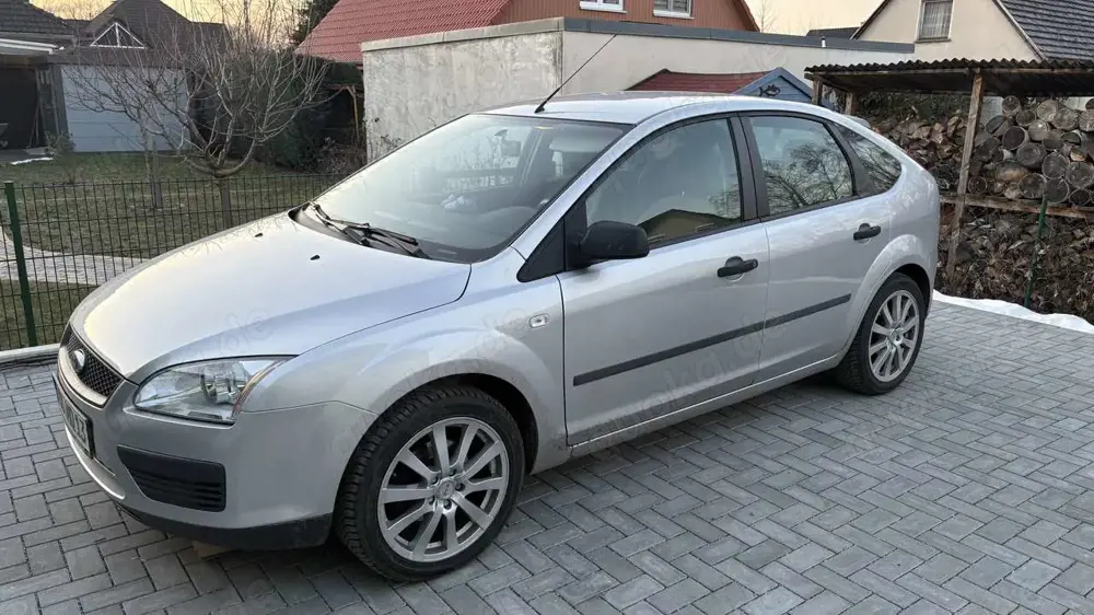 Ford Focus 1.6 16V Trend