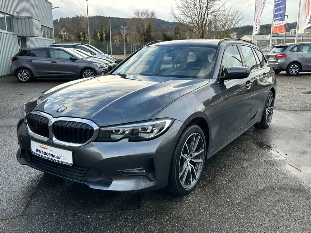 BMW 320 dA xDrive VIRTUAL LED LEDER NAVI AC AHK CAM*