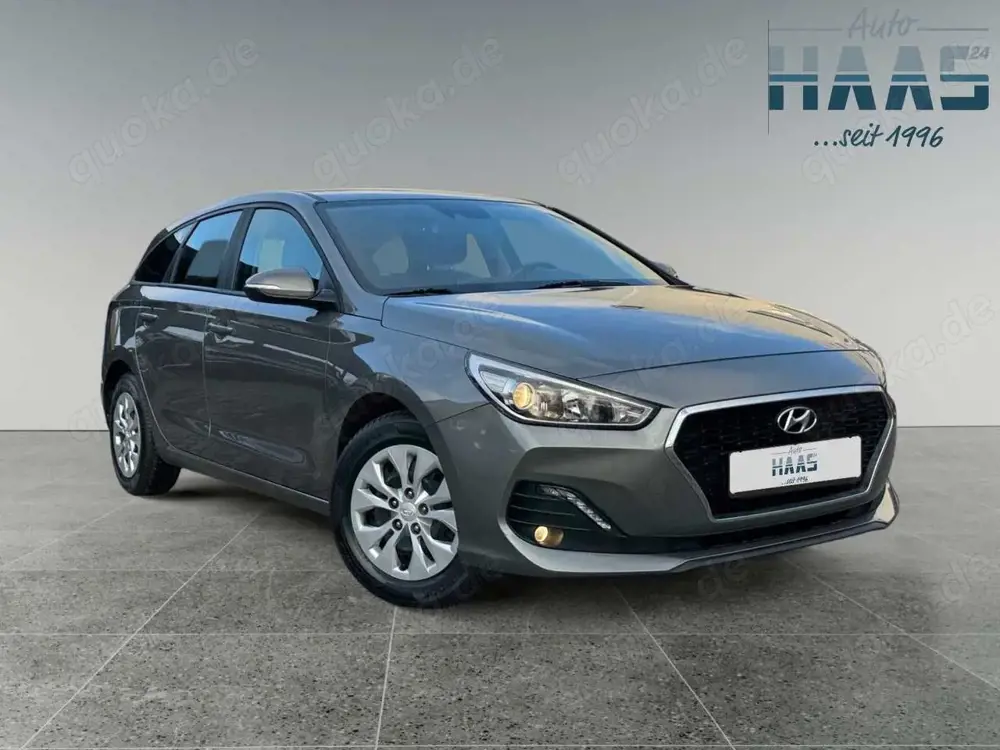 Hyundai i30 I30 Select 1,4 "NAVI-CAM-MULTI-SITZH-TEMPO-