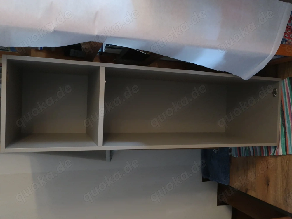 Solide Schrank- Regalteile grau   Eiche furniert