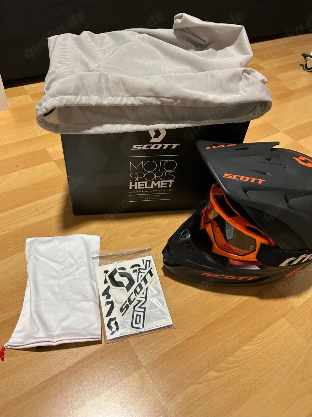 Motocross Helm Scott 