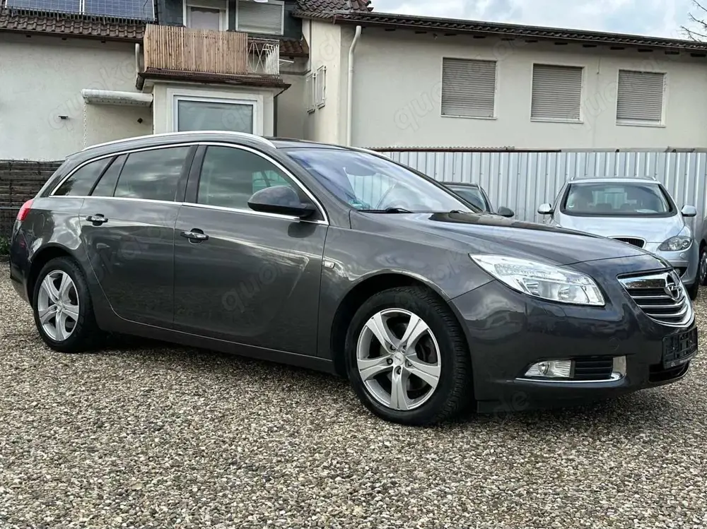 Opel Insignia 2.0CDTI Sport SHZ Navi 160PS Scheckheft Zahnriemen