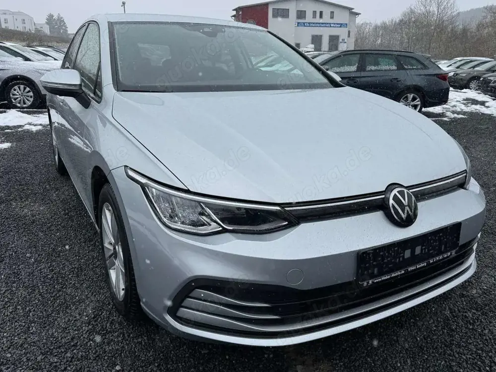 Volkswagen Golf VIII 2.0 TDI *DSG*LIFE*PDCHI+VO+KAMERA*SHZ*