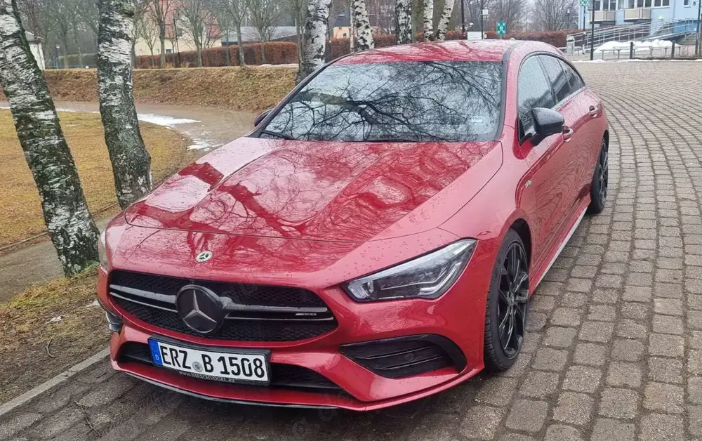 Mercedes-Benz A 35 AMG 4Matic Speedshift DCT 7G