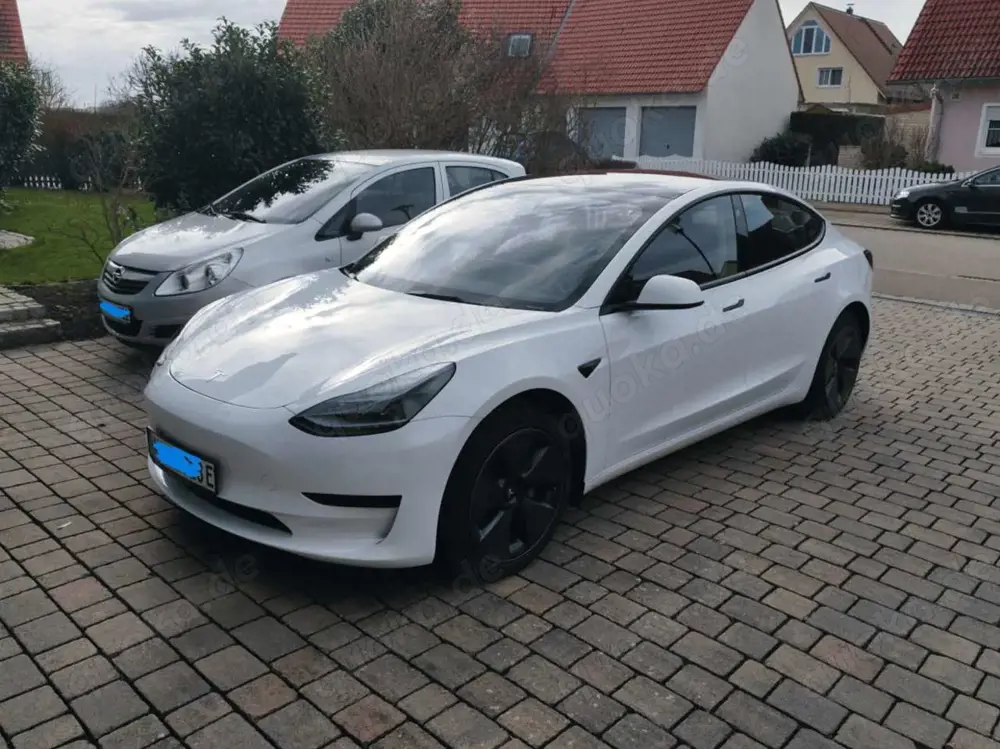 Tesla Model 3 Model 3 RWD mit Garantie AHK Matrix Winterreifen