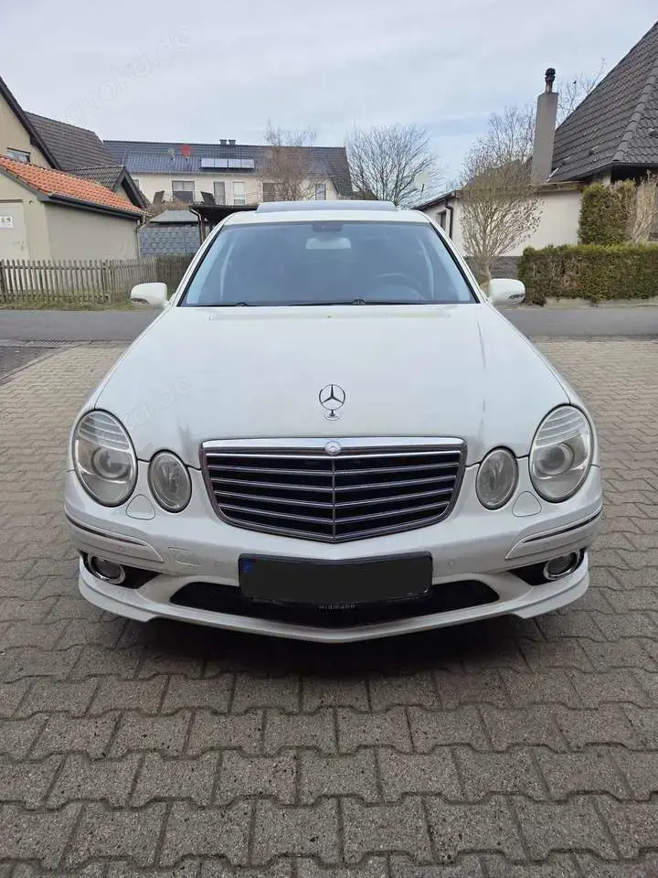 Mercedes-Benz E 350 Schicker Mercedes-Benz E 350 Avantgard AMG Style für Liebhaber - gepflegt und st