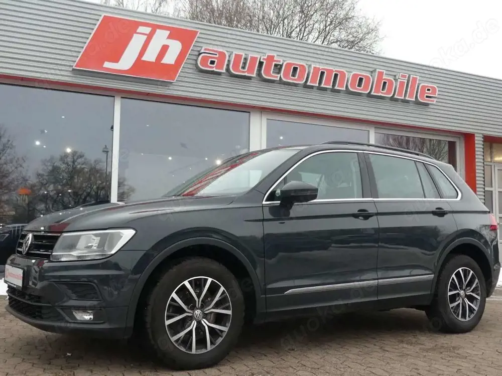 Volkswagen Tiguan Comfortline 4Motion DSG ACC*SHZ*AHK