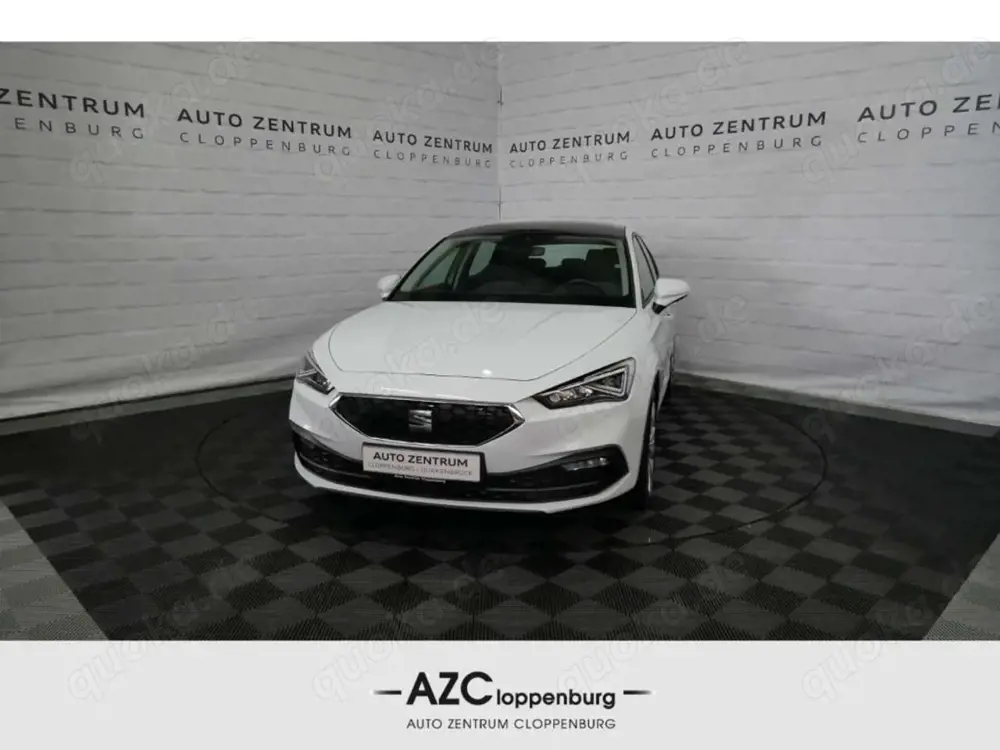 SEAT Leon Style 2.0 TDI Pano+LED+Navi+Virtual+PDC+17''