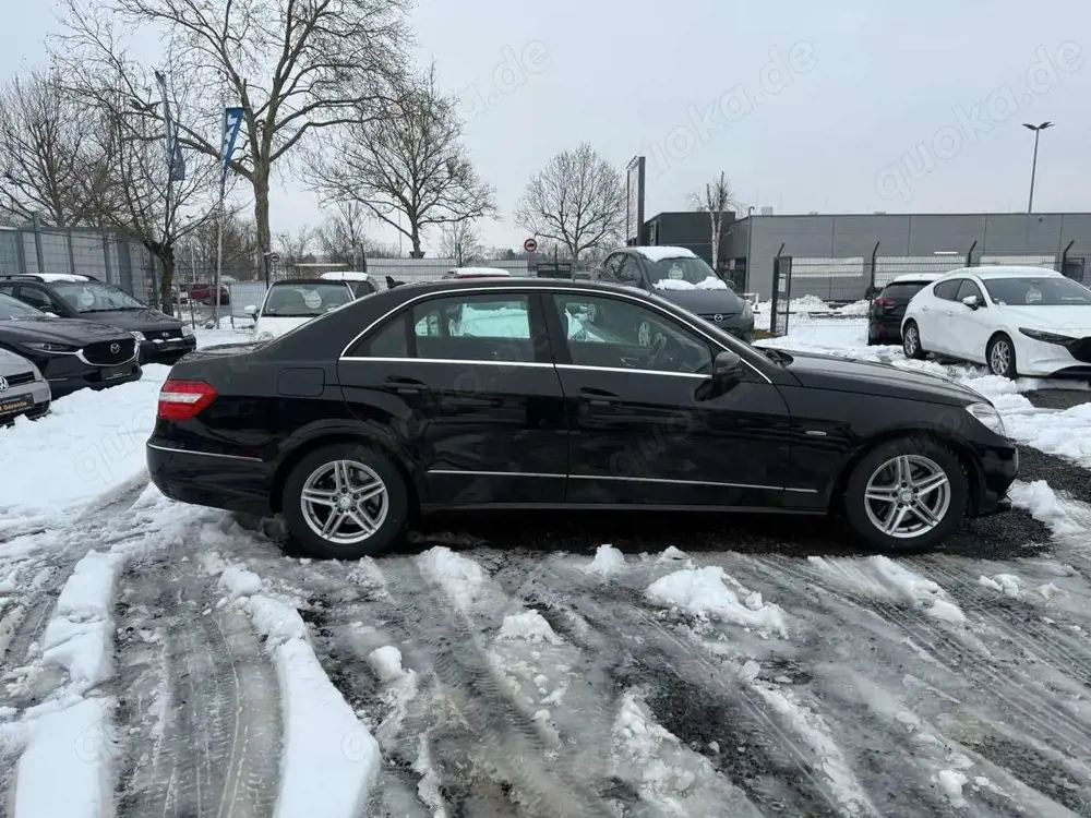 Mercedes-Benz E 250 E Limousine E 250 CGI BlueEfficiency *NAVI