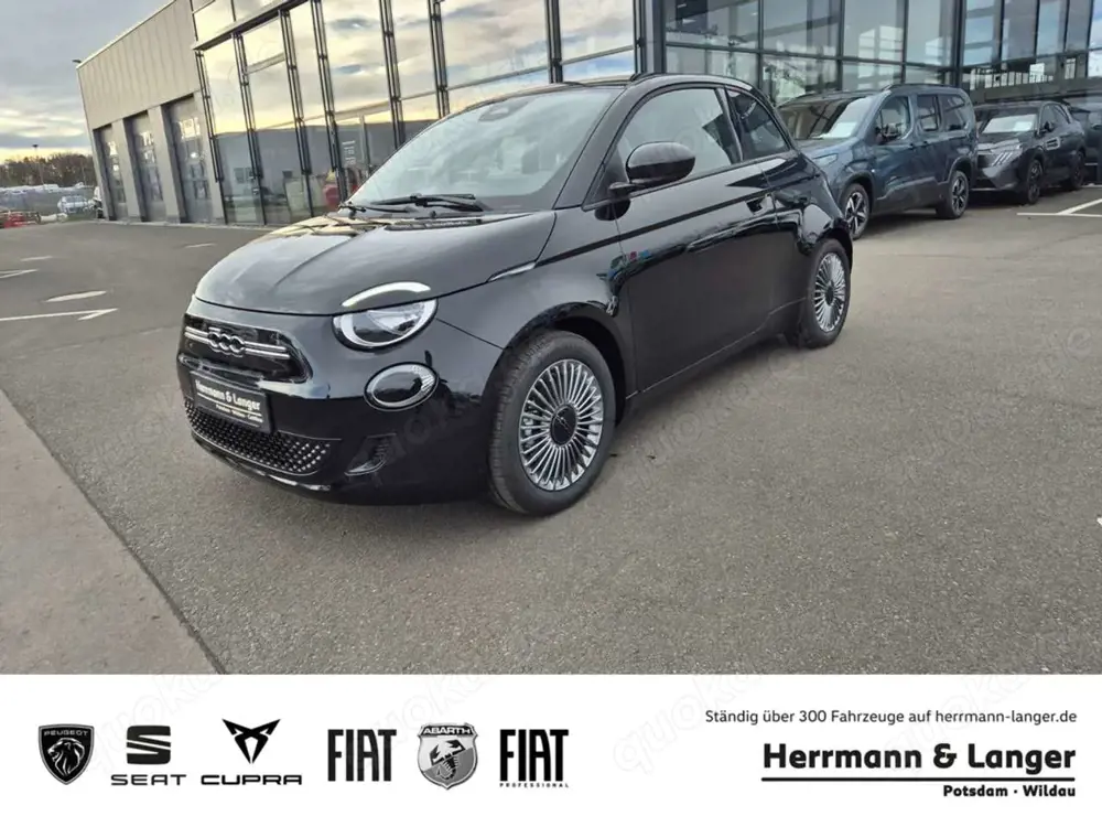 Fiat 500e Hatchback ICON 23,8 kw