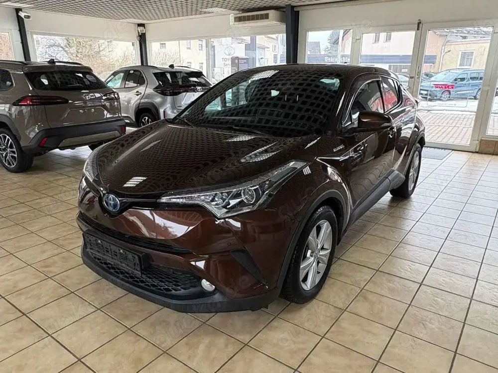Toyota C-HR Hybrid Team D / 1.8
