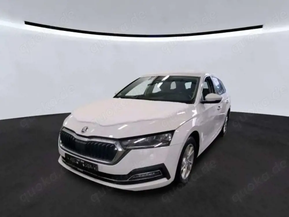 Skoda Octavia Combi 2.0 TDI DSG STYLE AHK NAVI SITZHZG