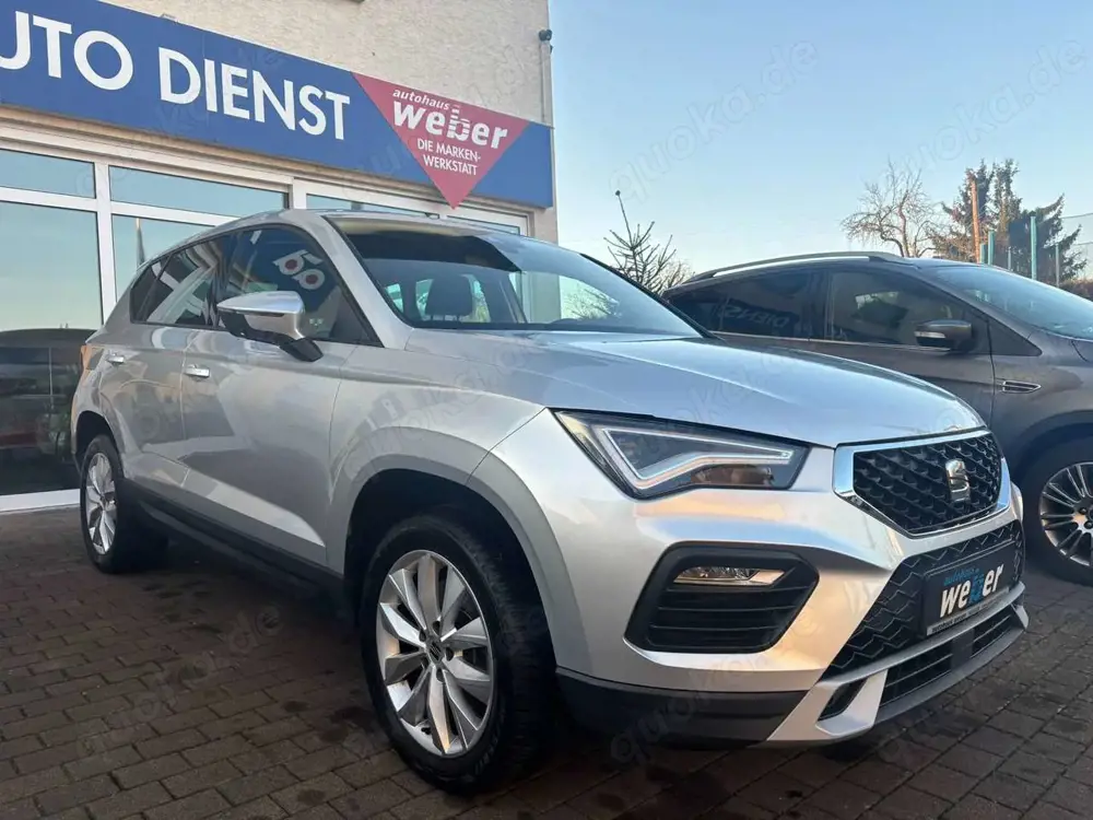 SEAT Ateca Style*DSG*KAMERA*AHK*NAVI*BEATS*CARPLAY*ViCo.*LED