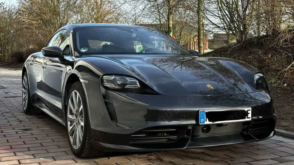 Porsche Taycan Turbo | Appr 07/27 |HAL|HUD|360|SH