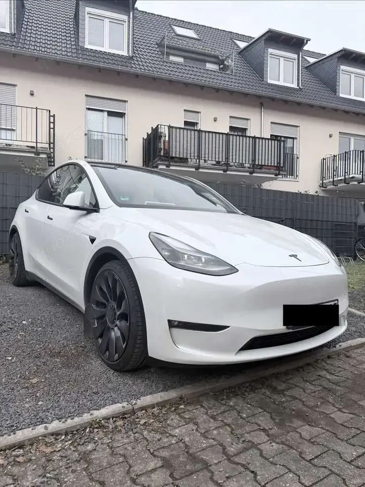 Tesla Model Y Performance AWD | Garantie | Autopilot | 4800km