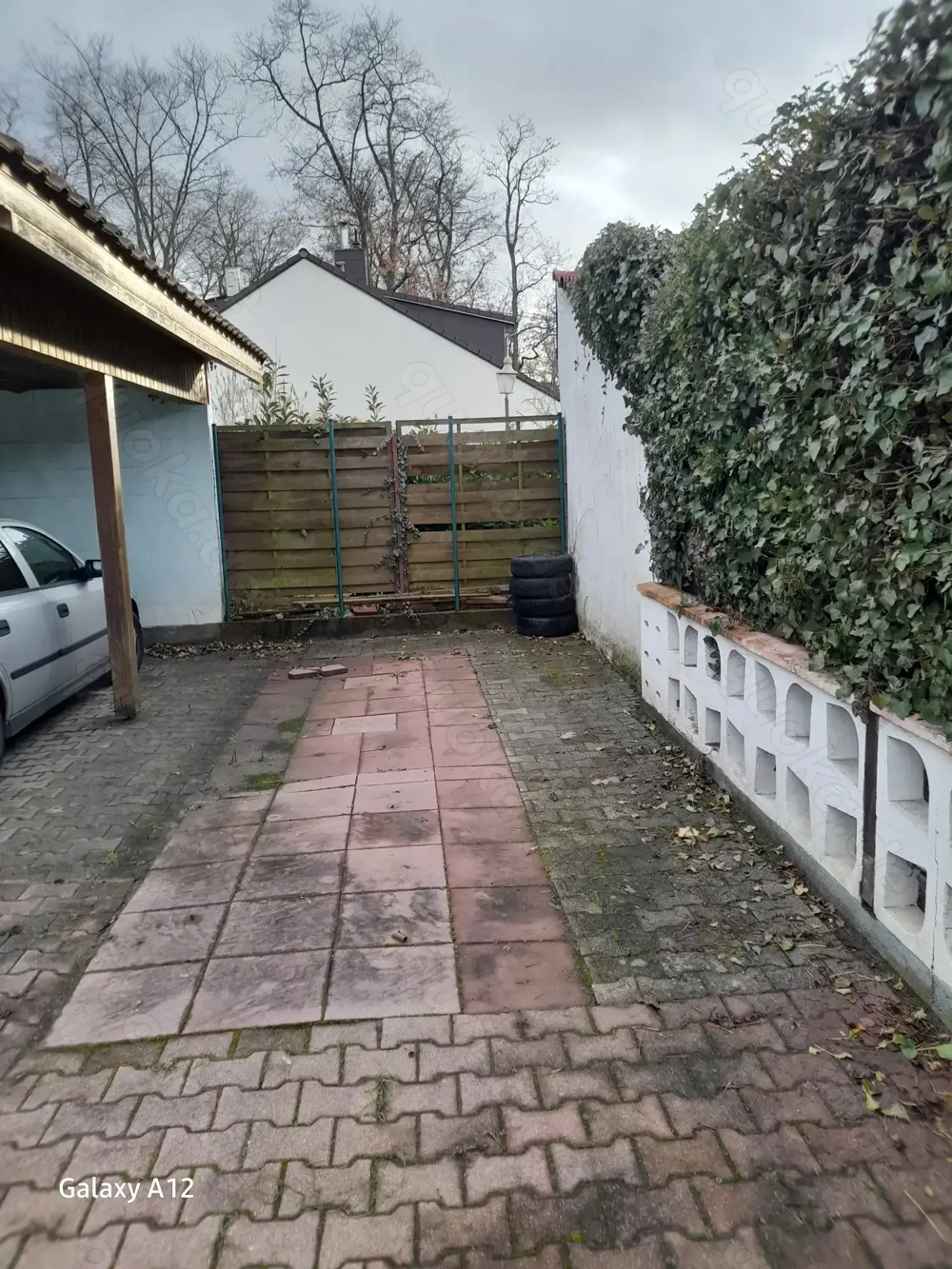 Stellplatz Parkplatz zu vermieten,ab sofort für z.Bsp Auto, Wohnwagen, kl.Wohnmobil, Anhänger usw.