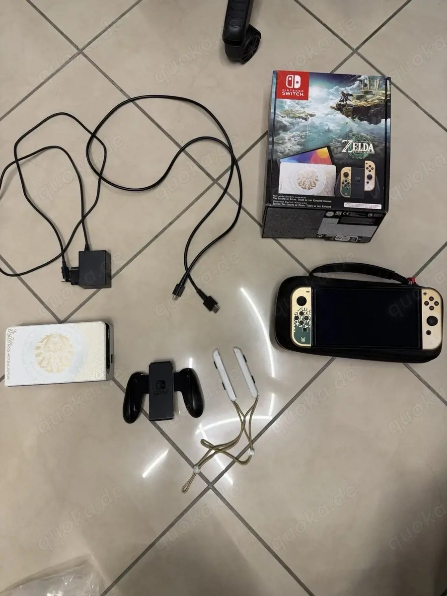 Nintendo Switch OLED the Legend of Zelda Tears of Kingdom Edition