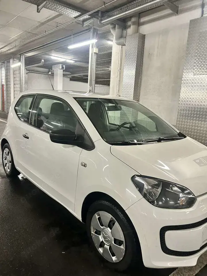 Volkswagen up! move