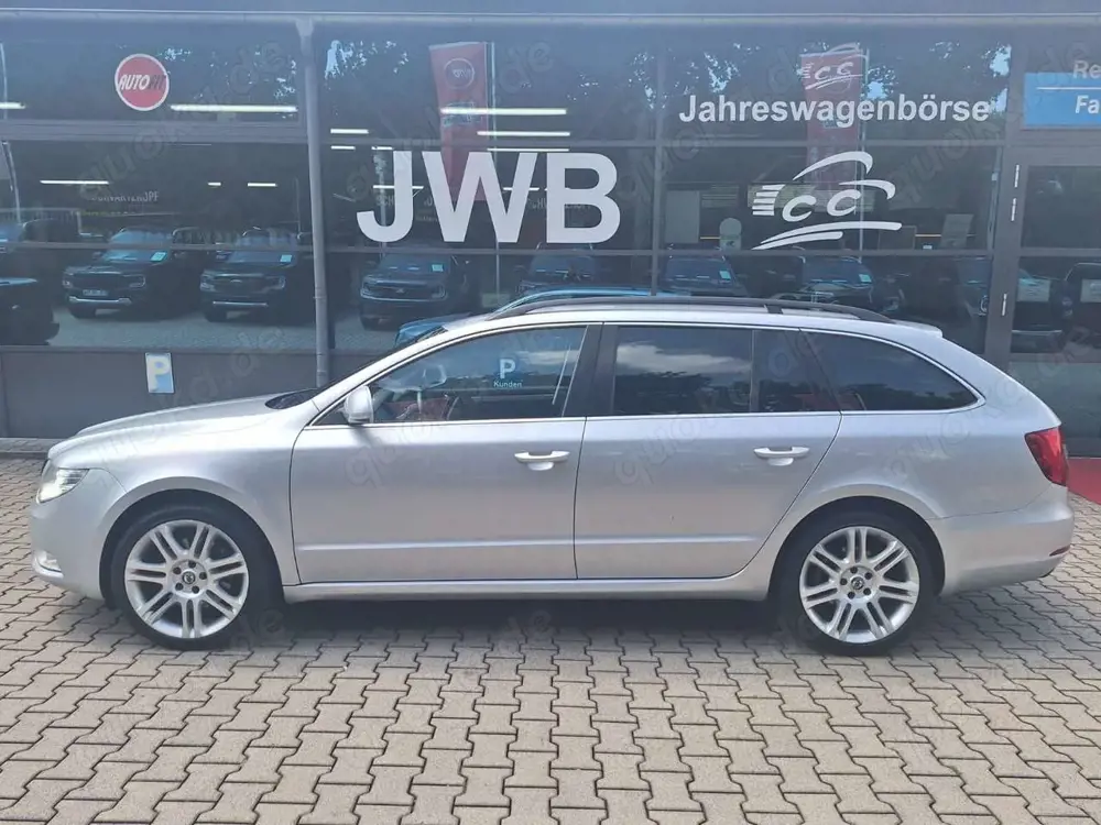 Skoda Superb 2.0TDI DSG 125KW Combi Ambition Navi GJR