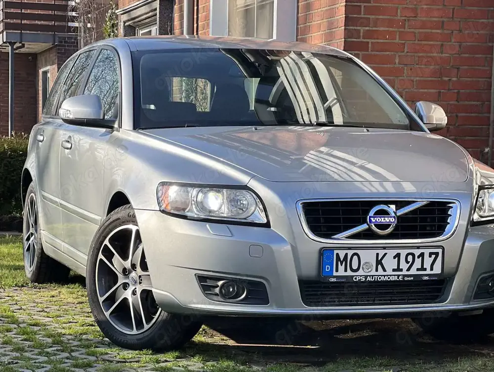 Volvo V50 DPF D3 1 Hand Tuv Neu Automatik