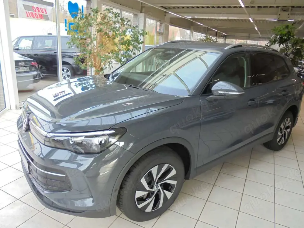 Volkswagen Tiguan 1.5 eTSI DSG Life/AHK/LEDPlus/5JGarantie