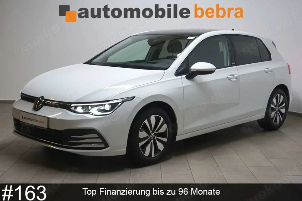 Volkswagen Golf 8 2.0TDI DSG Move Virtual Pano AHK ACC HUD